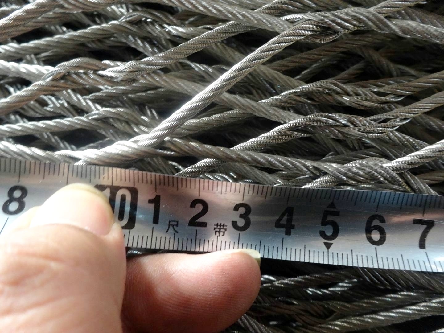 Stainless Steel Rope Mesh: 40 mm Mesh Size & Climbability